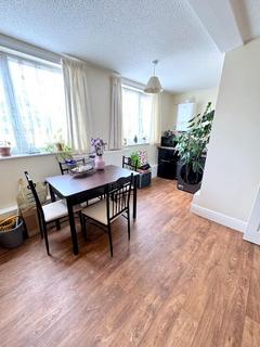 2 bedroom flat to rent, The Basket Works Wells Road