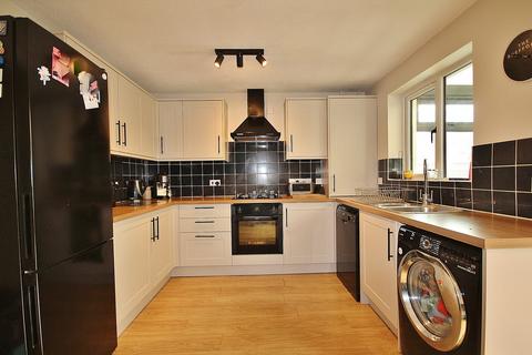 4 bedroom link detached house for sale, Chichester Place, Brize Norton, OX18