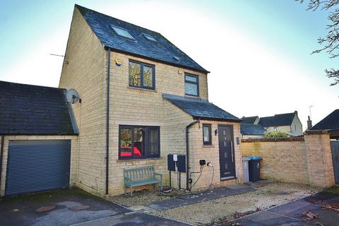 4 bedroom link detached house for sale, Chichester Place, Brize Norton, OX18