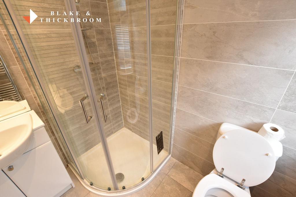 Ensuite shower room