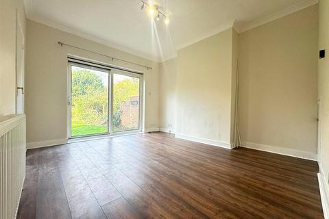 3 bedroom maisonette to rent, Lechmere Avenue, Woodford Green