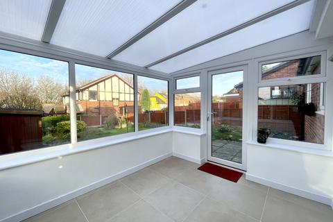 2 bedroom bungalow for sale, The Cloisters, Preston PR2