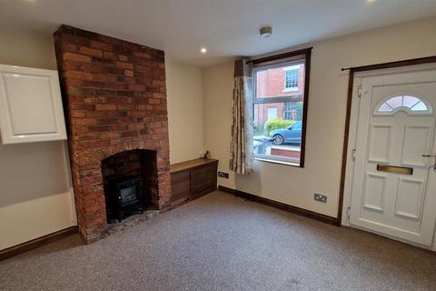 2 bedroom terraced house to rent, Bradwall Street, Sandbach