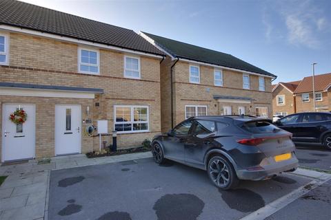 3 bedroom semi-detached house for sale, Airedale Drive, Brough