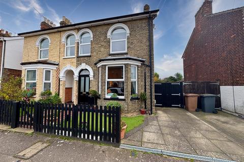 2 bedroom semi-detached house for sale, Levington Road, Ipswich