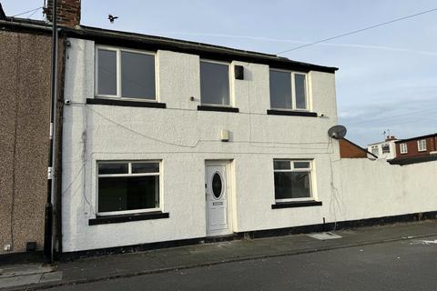 3 bedroom semi-detached house to rent, Lime Street, Sunderland, Tyne and Wear, SR4