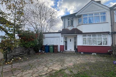 3 bedroom semi-detached house to rent, Brook Drive, Harrow HA1