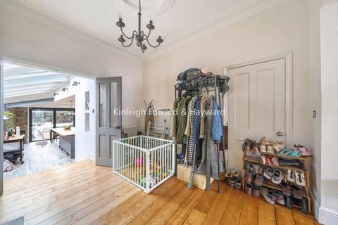 3 bedroom house to rent, Fortnam Road London N19