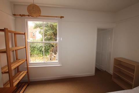 2 bedroom house to rent, Gloucester Street, Norwich