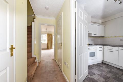 3 bedroom terraced house for sale, Bishopsgate Walk, Chichester, PO19