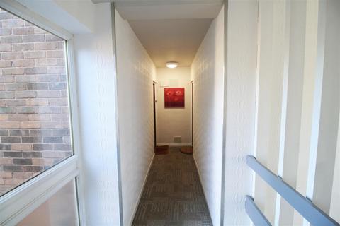 1 bedroom flat to rent, Kensington Grove, Manchester M34