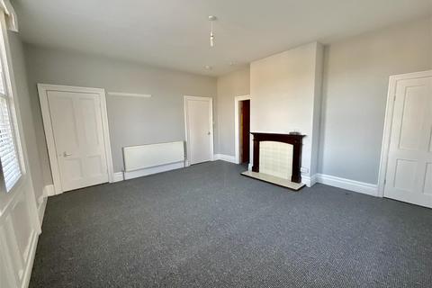 1 bedroom apartment to rent, Cromwell Parade, Scarborough