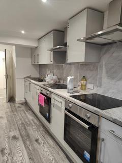 undefined, Room 9, 19 Merton Road