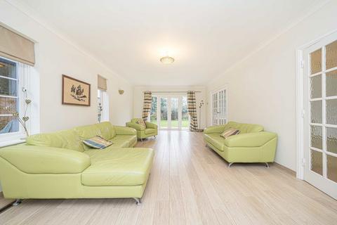 6 bedroom house for sale, Castle Road, Weybridge KT13