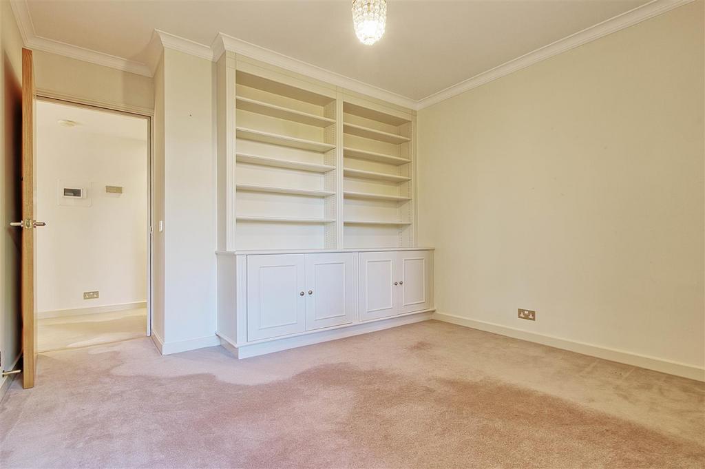 Bedroom 3 - 2.jpg
