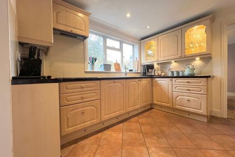 3 bedroom semi-detached house for sale, Pankhurst Drive, Bracknell, Berkshire