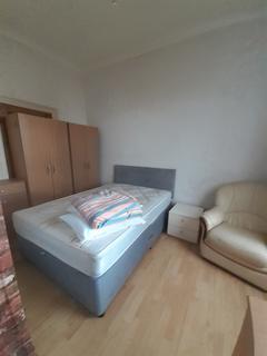 1 bedroom in a flat share to rent, Trafalgar Avenue, London SE15