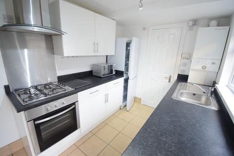 1 bedroom ground floor flat to rent, Wyndham Crescent, Cardiff