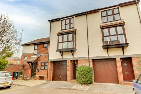 4 bedroom townhouse for sale, Armory Lane, Old Portsmouth