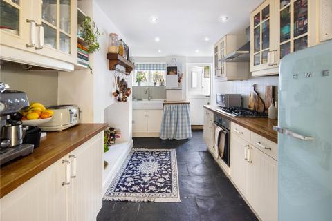 2 bedroom flat for sale, Queensbridge Road, London Fields, London, E8