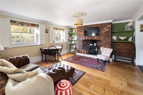 2 bedroom flat for sale, Queensbridge Road, London Fields, London, E8