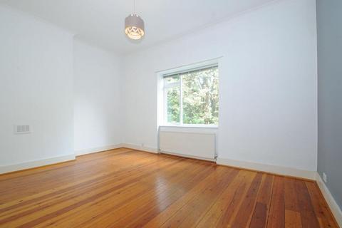 2 bedroom flat for sale, Victoria Way, Charlton