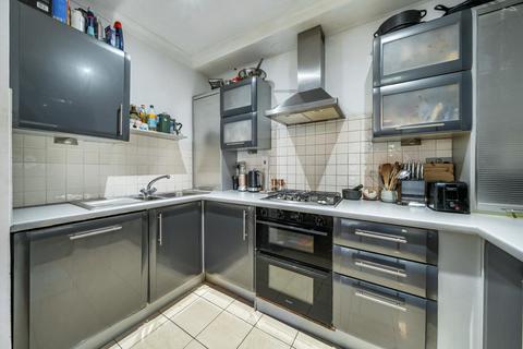 2 bedroom flat for sale, Victoria Way, Charlton