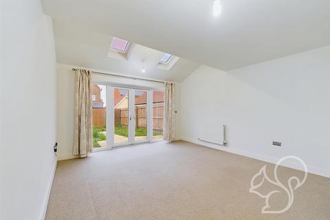 15 Copse Drive, Rowhedge, Colchester, CO5 7DU