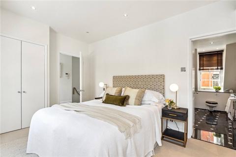 2 bedroom apartment to rent, Bruton Place, Mayfair, London, W1J