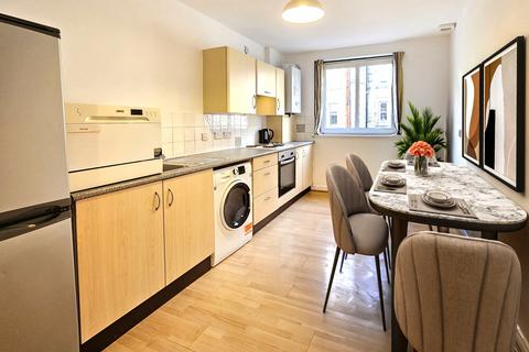 2 bedroom flat for sale, Waverley Park, Edinburgh EH8