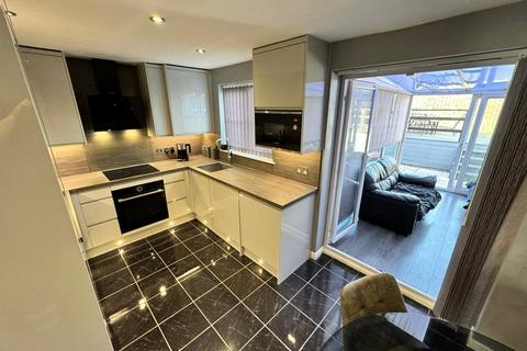 3 bedroom house for sale, Oakham Way, Leeds, West Yorkshire