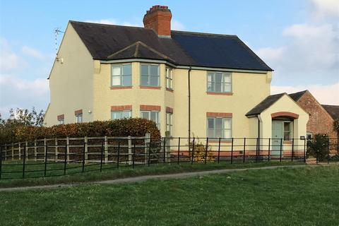 4 bedroom detached house to rent, Great Poultney Farm, Gilmorton Road Walcote, Lutterworth