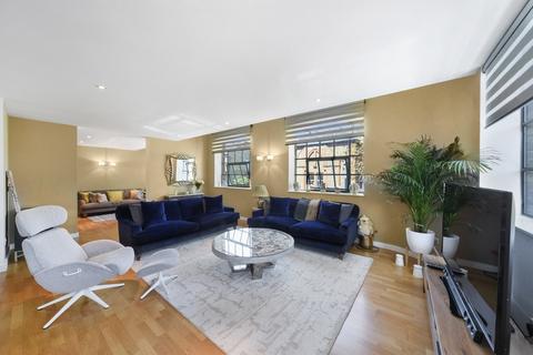 3 bedroom apartment to rent, Yvon House, London SW11