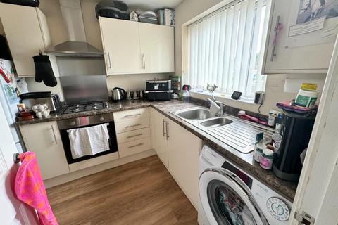 3 bedroom terraced house to rent, The Basket Works, Wells Road