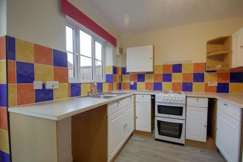 2 bedroom terraced house to rent, Bracken Park Gardens, Stourbridge