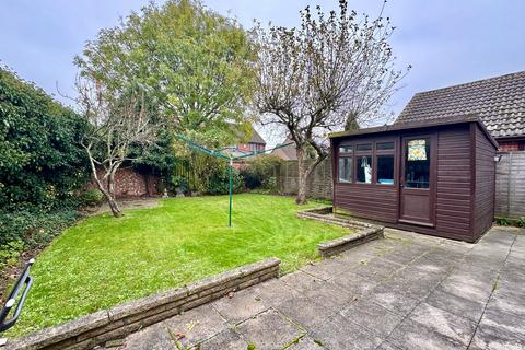 3 bedroom bungalow for sale, Capel Park, Kirby Cross, Frinton-on-Sea, CO13