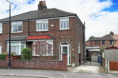 3 bedroom semi-detached house for sale, Lindsell Road, Altrincham