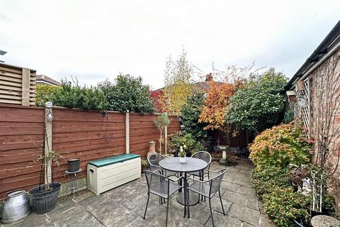 3 bedroom semi-detached house for sale, Lindsell Road, Altrincham