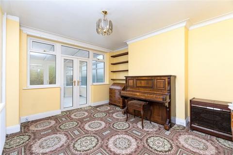 3 bedroom semi-detached house for sale, Fairway, Shipley, West Yorkshire, BD18