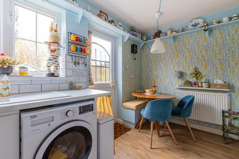 22 Kestell Drive, Cardiff, CF11 7BF