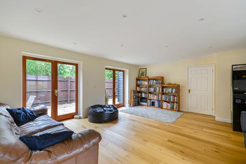 4 bedroom semi-detached house for sale, West Street, Cambridge CB23