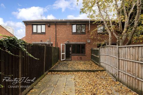 2 bedroom terraced house for sale, Claire Place, London