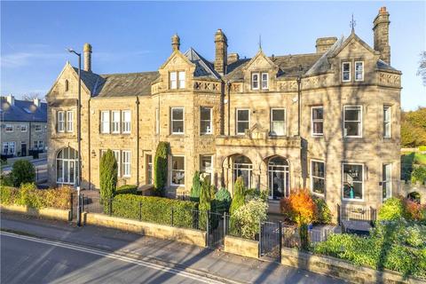 6 bedroom terraced house for sale, Main Street, Burley in Wharfedale, Ilkley, West Yorkshire, LS29