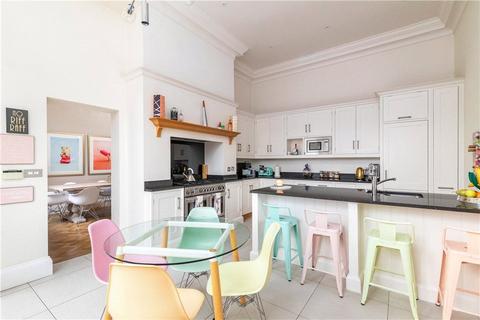 6 bedroom terraced house for sale, Main Street, Burley in Wharfedale, Ilkley, West Yorkshire, LS29