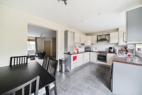 20 Glendevon Close, Manchester, M22 8FB