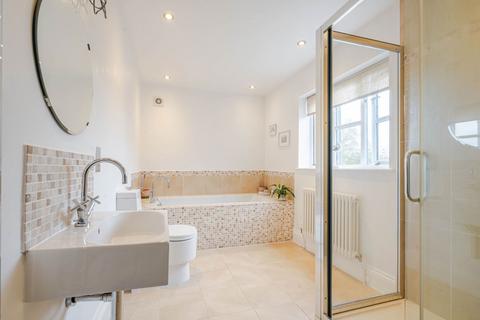 11 Burnham Road, Malmesbury, SN16 0BQ