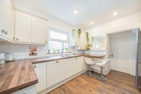 3 bedroom maisonette for sale, Kimber Road, London SW18