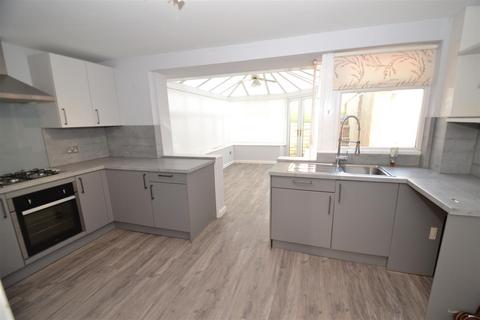 3 bedroom semi-detached house for sale, Longhouse Drive, Denholme