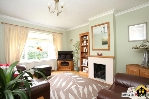 3 bedroom end of terrace house to rent, Banstead Road, Caterham, Surrey, CR3