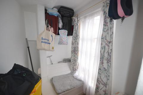 Studio to rent, Studio Flat Tudor Street, Exeter, EX4 3BR